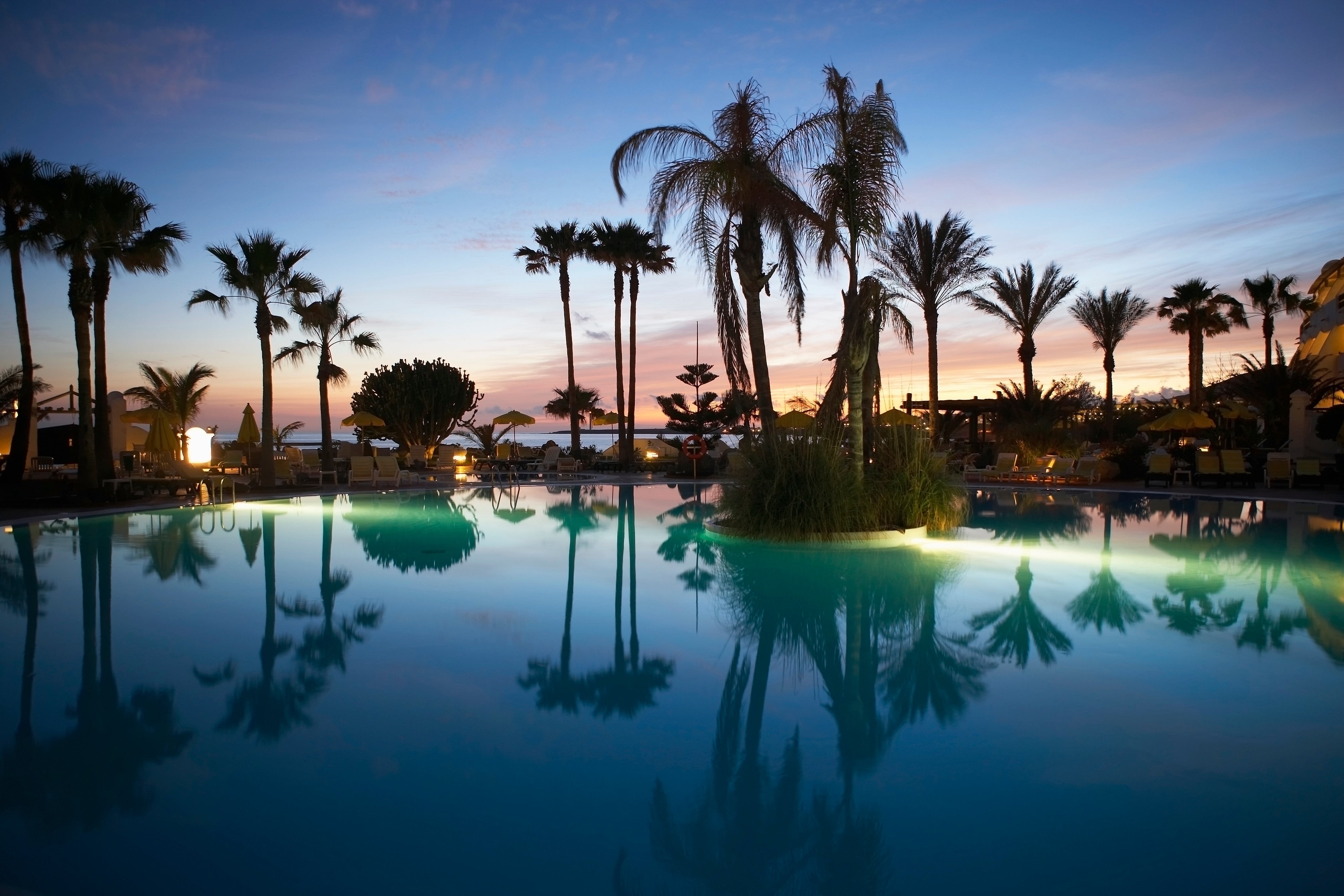 Top-Luxury-Accommodations-For-Your-Summer-Holiday Sinclair London
